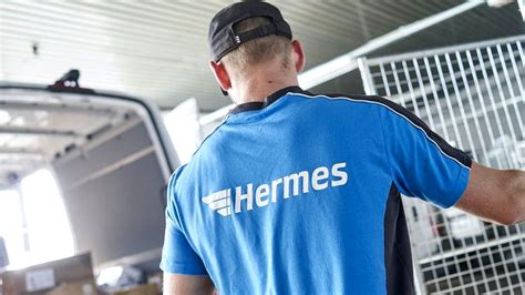 how much do hermes pay self employed couriers|Delivery giant to hire 10,500 amid UK online shopping .